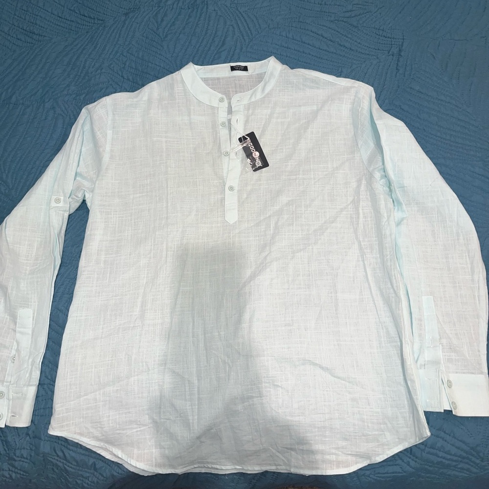 Coofandy Henley fit lightweight blue shirt. Men’s Large